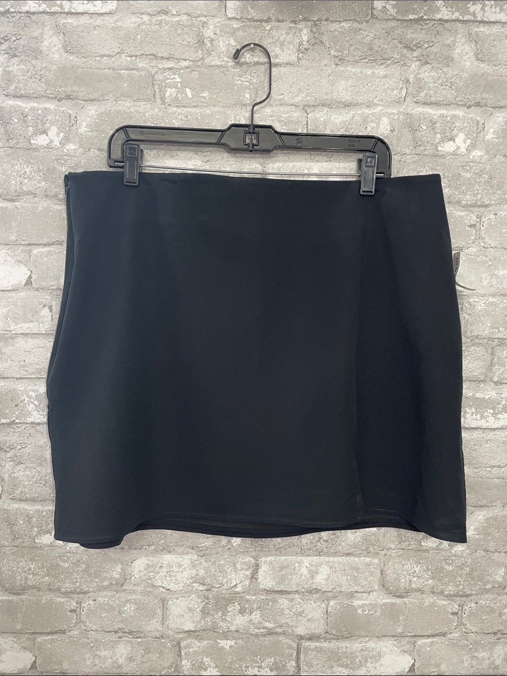 Old Navy Fitted Pixie Mini Skirt in Black Jack